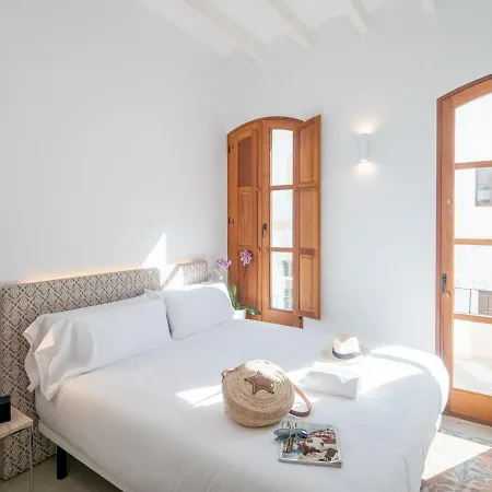 Es Palauet New Duplex In Center With Dalt Views * 이비자타운